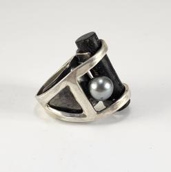 Black Coral and Tahitian Pearl Ring Size 6.5 by Fred%20Tate