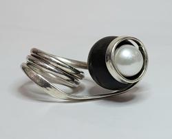 Ebony and Pearl Ring Size 7.5 by Fred Tate
